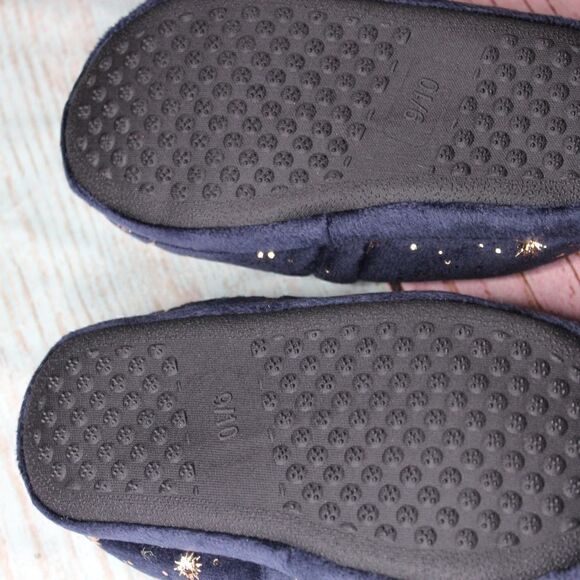 Toddler's OUTER SPACE Memory Foam Slippers - Picture 4 of 4